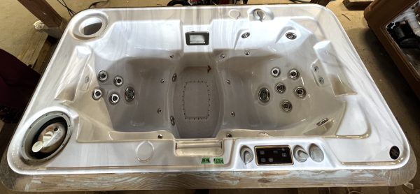 Used Hydropool Hot Tub Langley BC